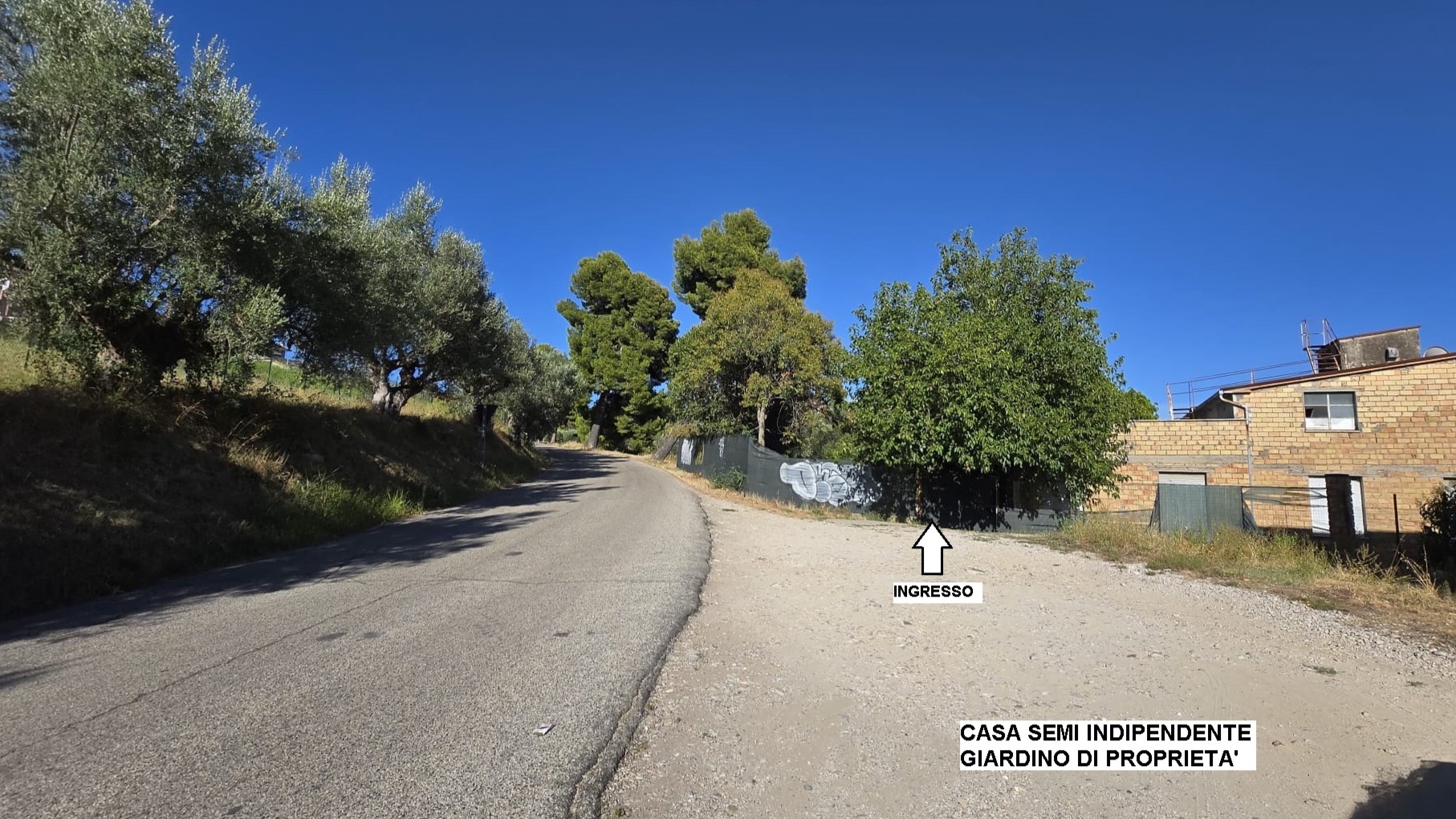 0 Casa semi indipendente con corte privata in vendita a Bellante Stazione