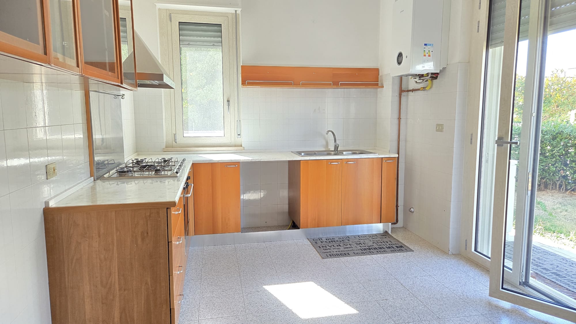 10 Appartamento con ampio terrazzo e giardino in vendita a San Nicolò a Tordino