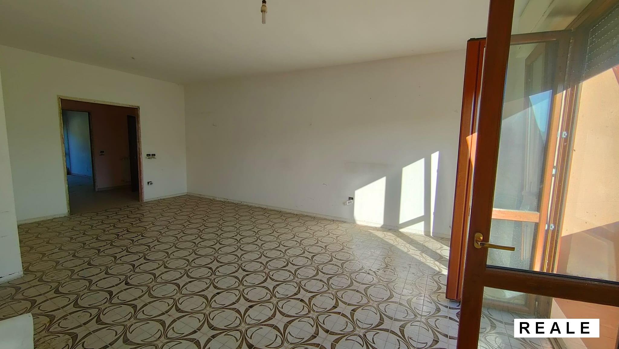 12 Appartamento tre camere con terrazzo in vendita a Bellante Stazione