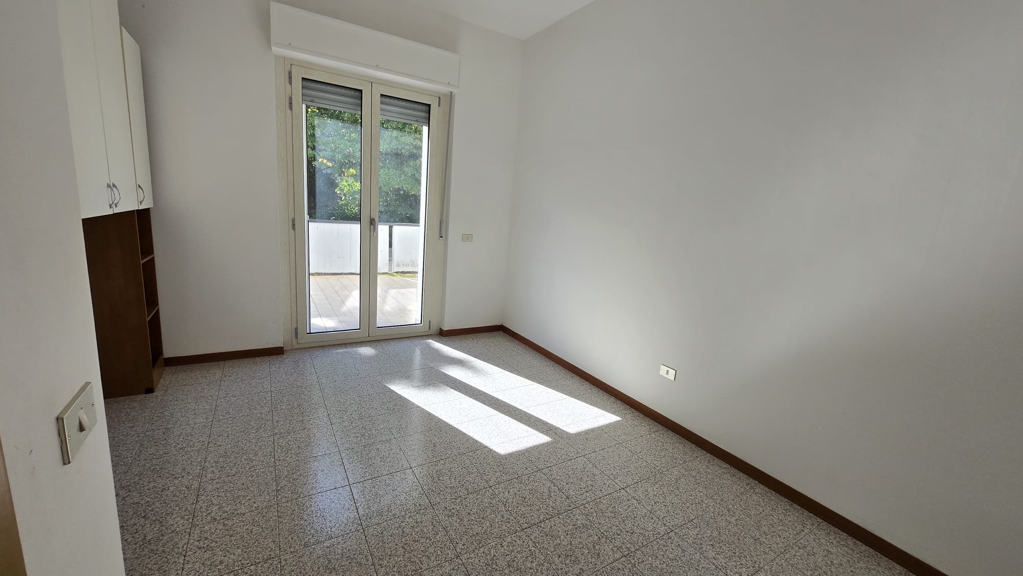 16 Appartamento con ampio terrazzo e giardino in vendita a San Nicolò a Tordino