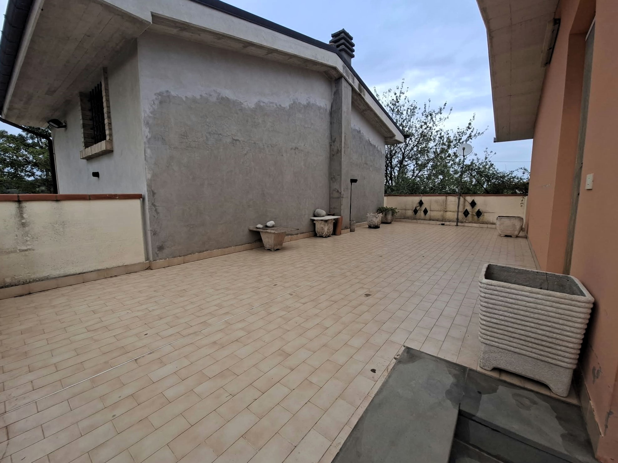 17 Casa semi-indipendente con terrazza e camino in vendita a Colledara