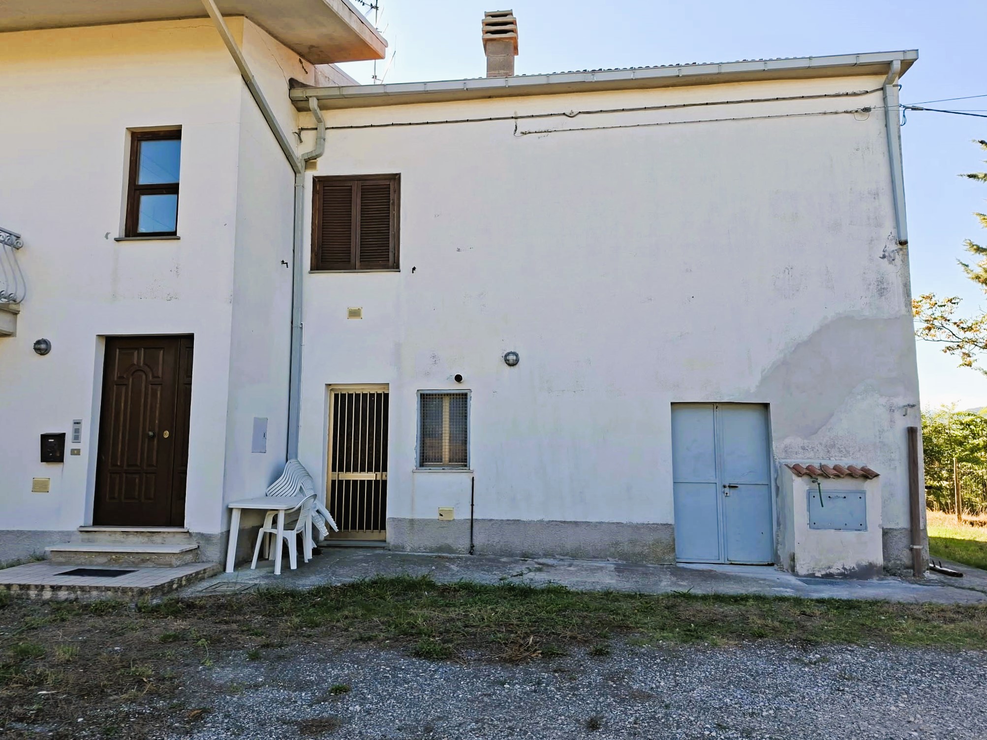 2 Porzione di bifamiliare in vendita a Rapino (Teramo)