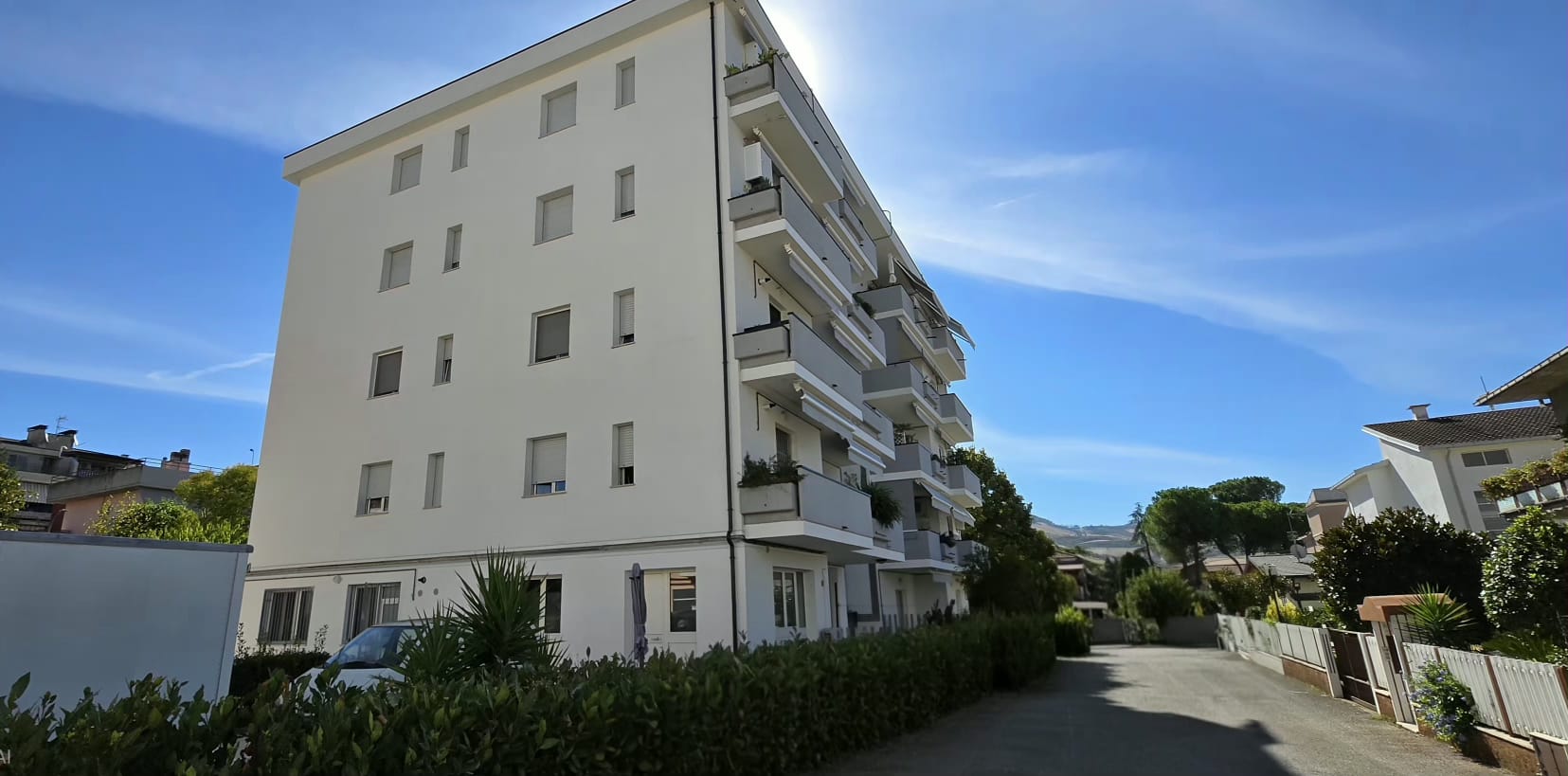 31 Appartamento con ampio terrazzo e giardino in vendita a San Nicolò a Tordino