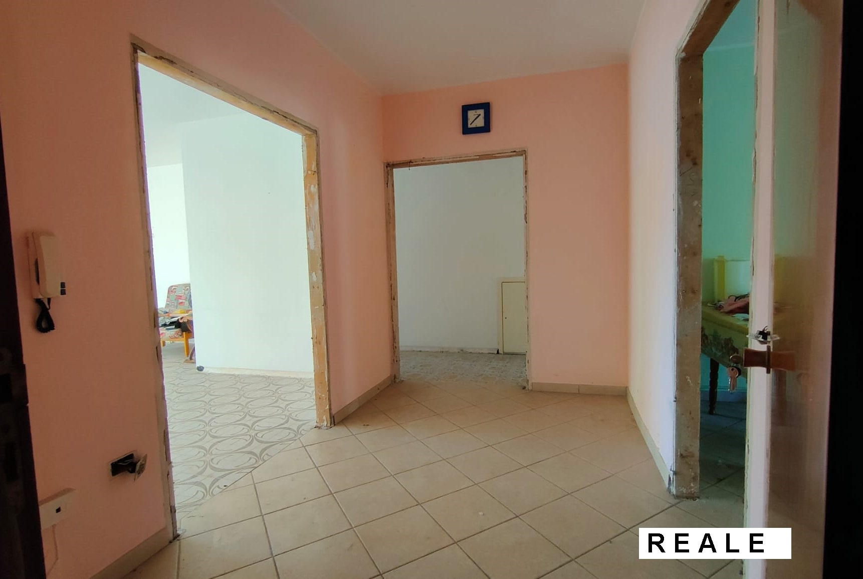 4 Appartamento tre camere con terrazzo in vendita a Bellante Stazione