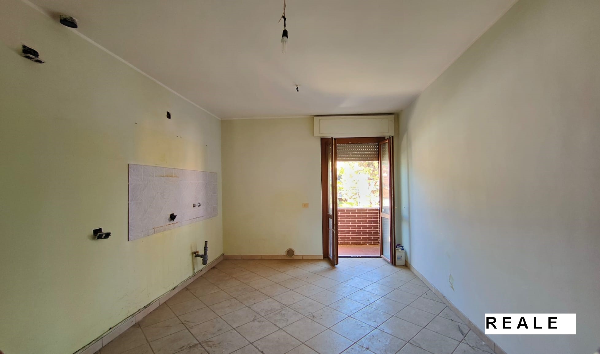 6 Appartamento tre camere con terrazzo in vendita a Bellante Stazione